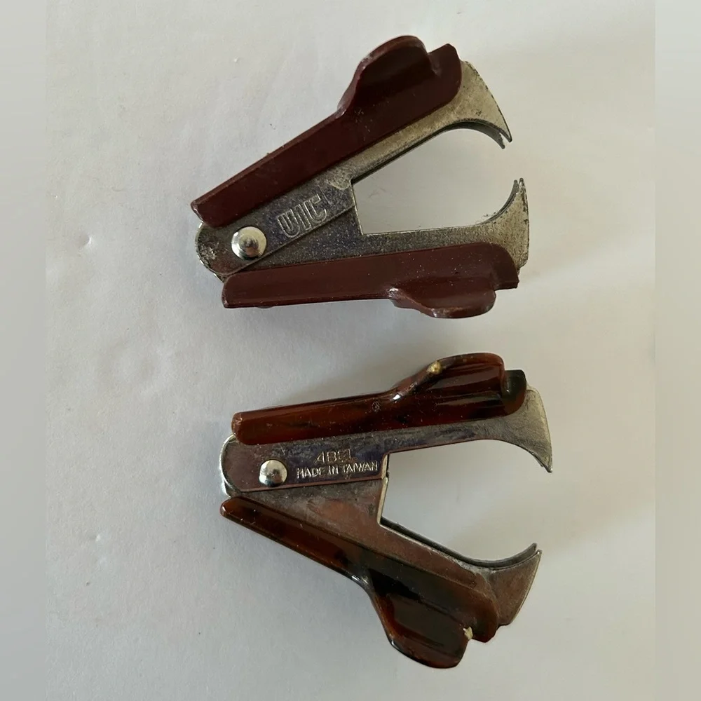 🦋 5/$25 - Miscellaneous School Supplies: Geometry Rulers and VTG Staple Removers